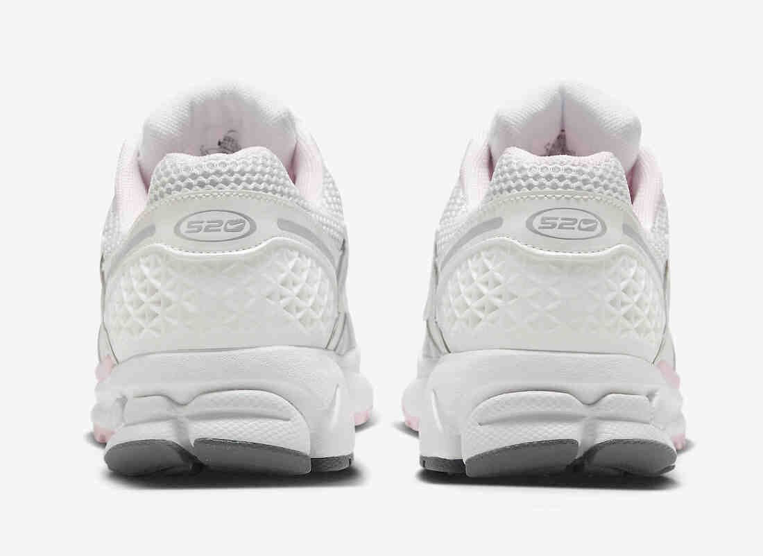 Nike Zoom Vomero 5 520 White Pink FN3695-001