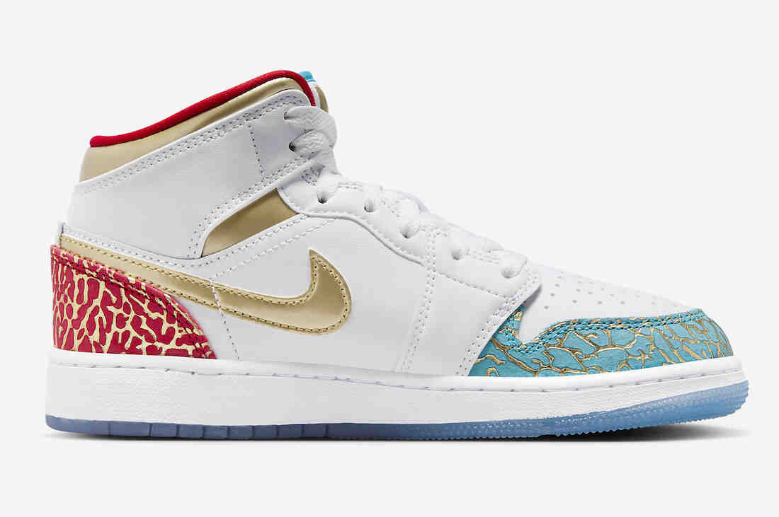 Air Jordan 1 Mid GS UNC to Chicago FB2212-100