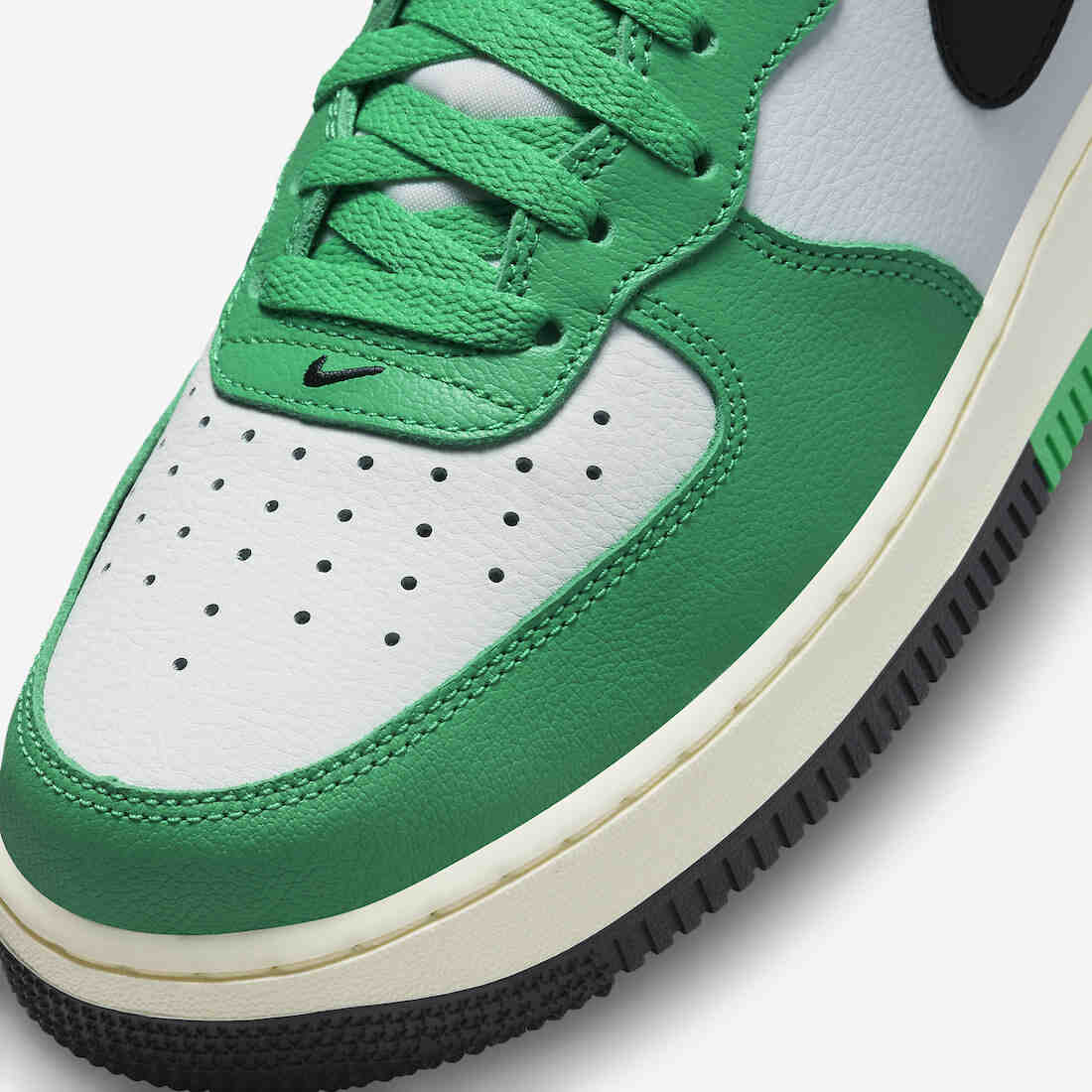 Nike Air Force 1 Mid Split Stadium Green DZ2554-100