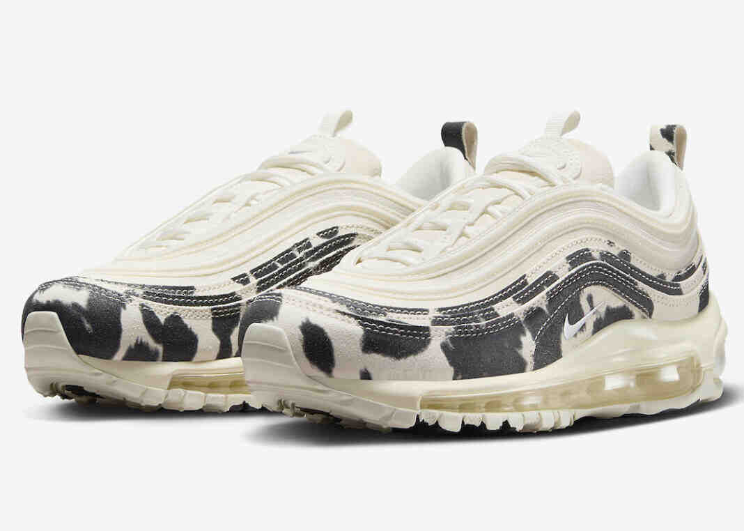 耐克Air Max 97覆盖着牛的图案