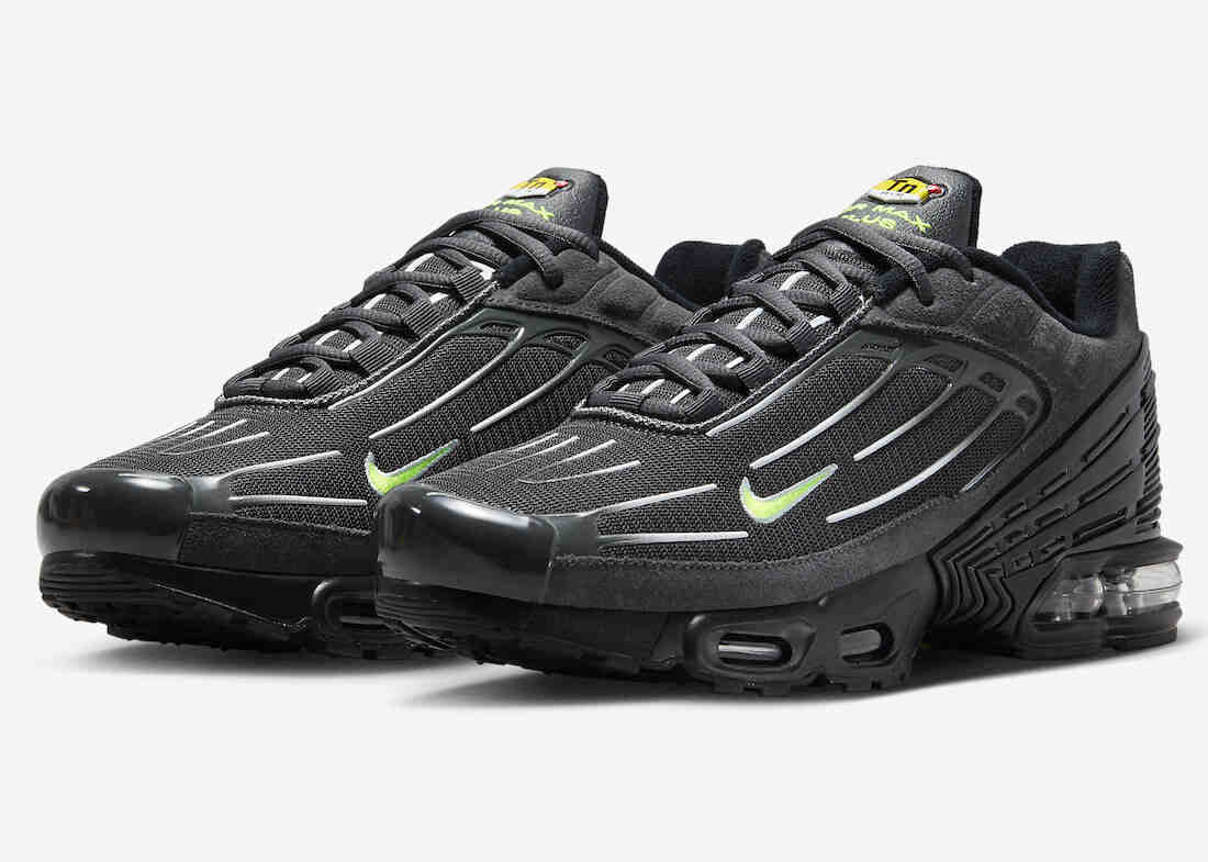 Nike Air Max Plus 3 Black Volt FQ2387-001