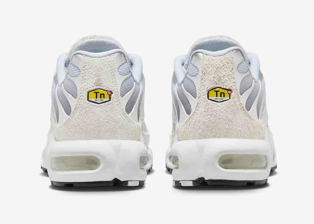 Nike Air Max Plus Pure Platinum FN7813-001