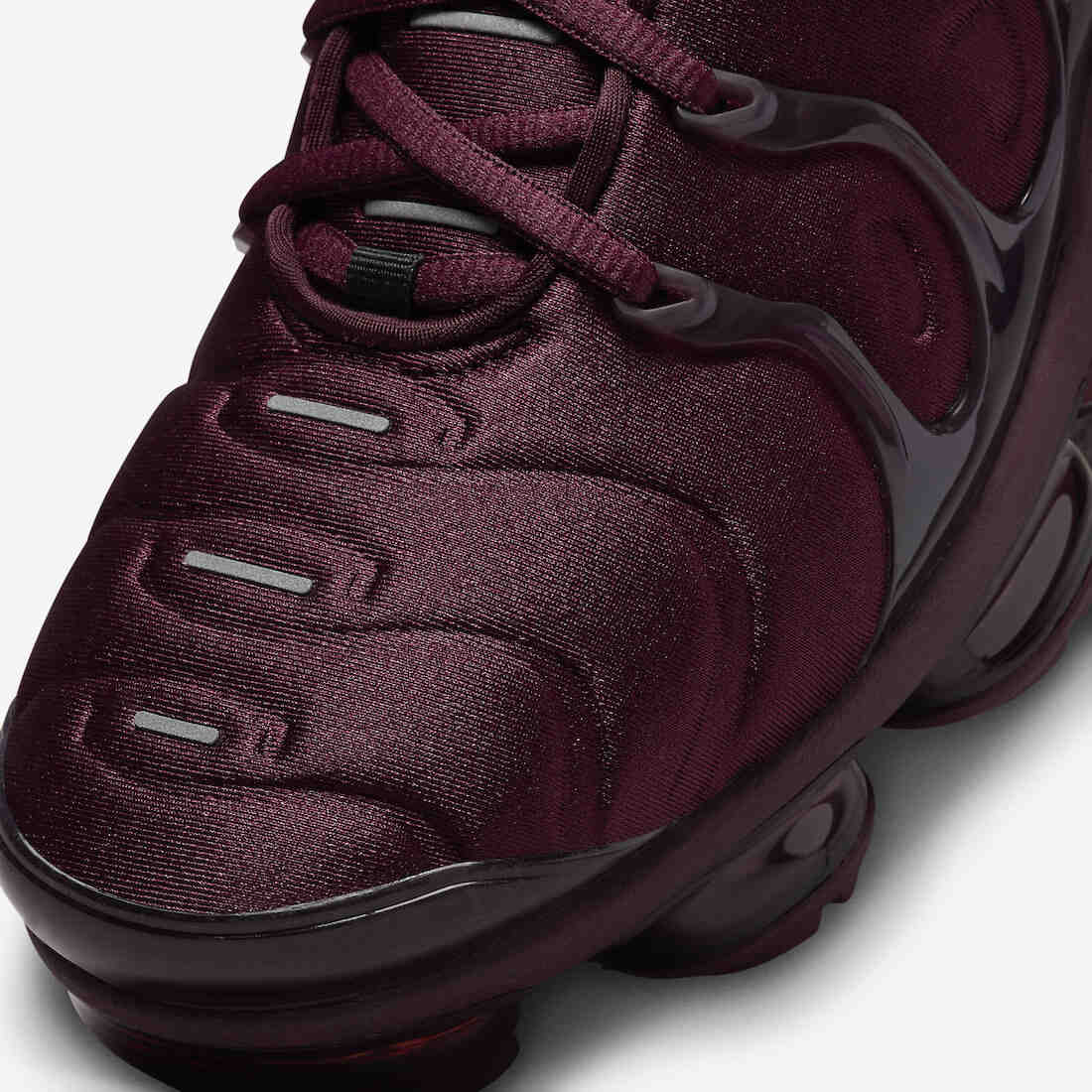 Nike Air VaporMax Plus Burgundy FN6850-681