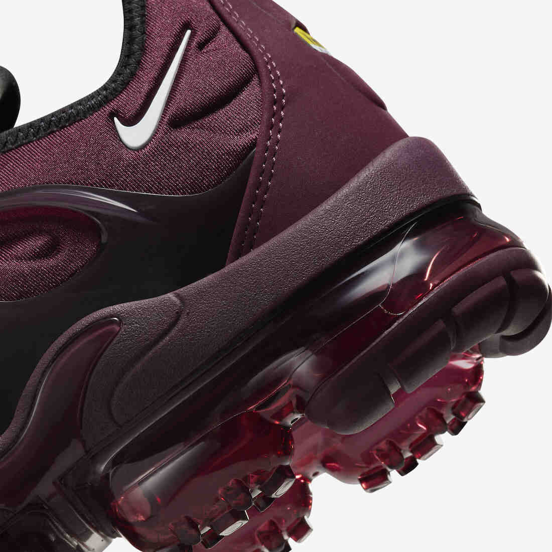 Nike Air VaporMax Plus Burgundy FN6850-681