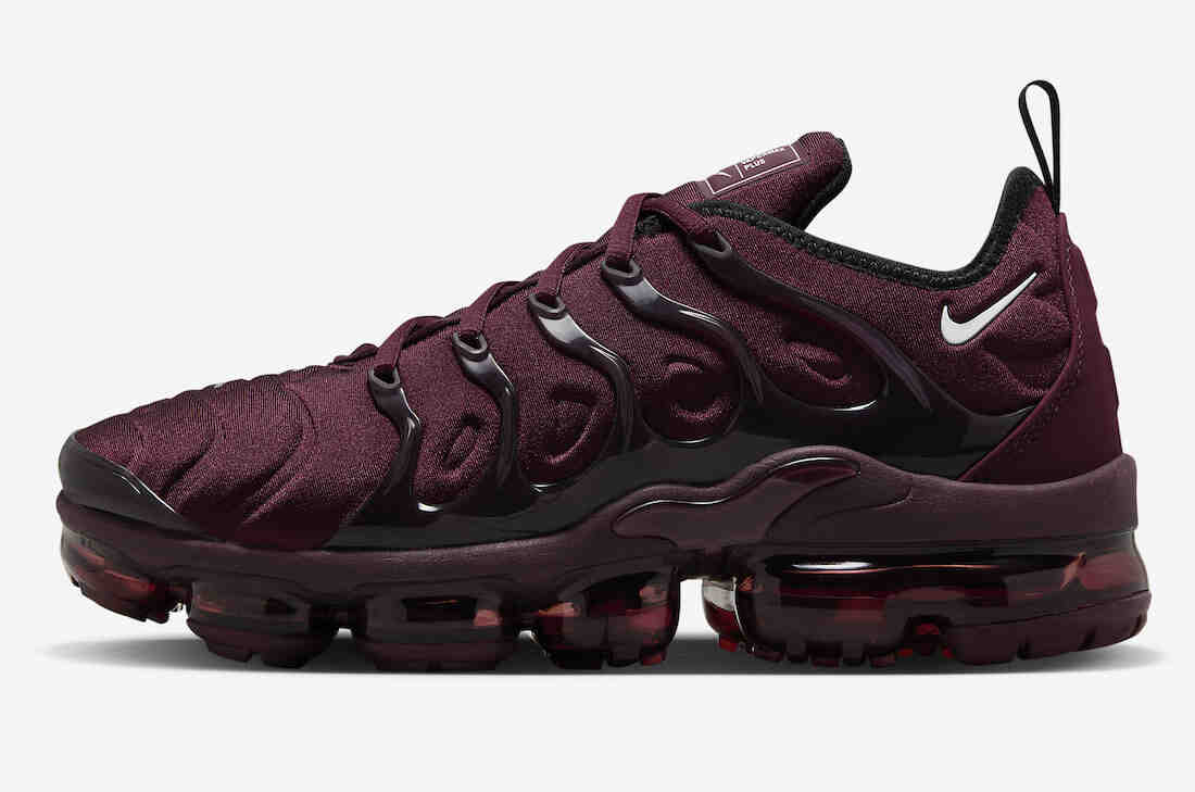 Nike Air VaporMax Plus Burgundy FN6850-681