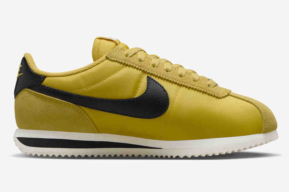 Nike Cortez Vivid Sulfur DZ2795-700