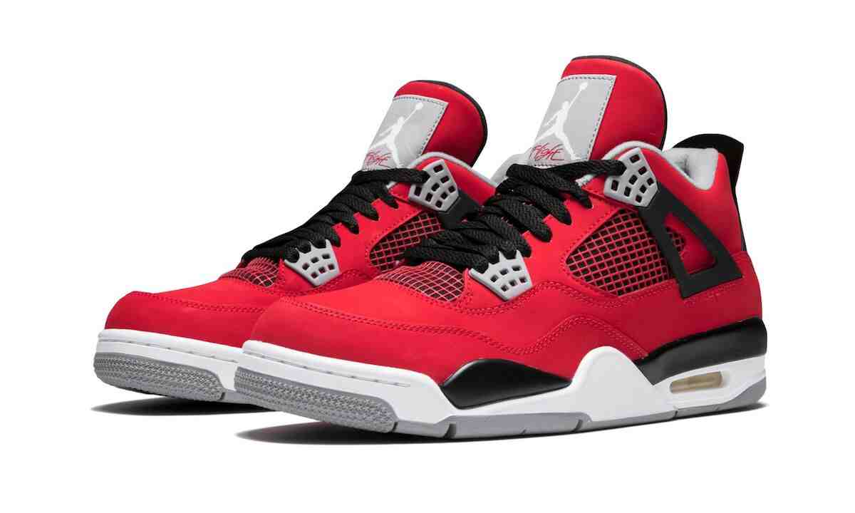 Air Jordan 4 Toro Bravo