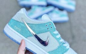 2023年11月发布：April Skateboards x Nike SB Dunk Low