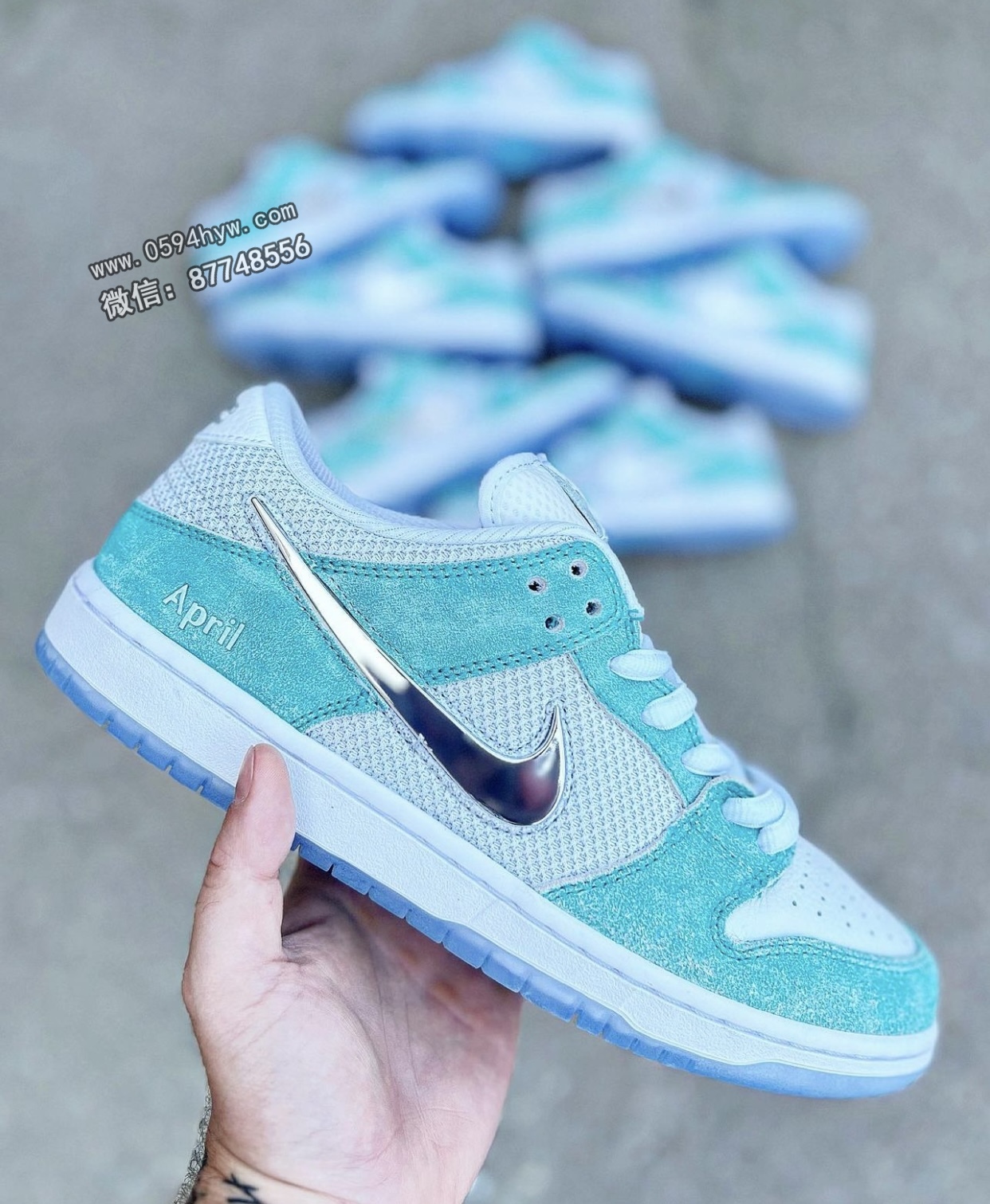 2023年11月发布：April Skateboards x Nike SB Dunk Low