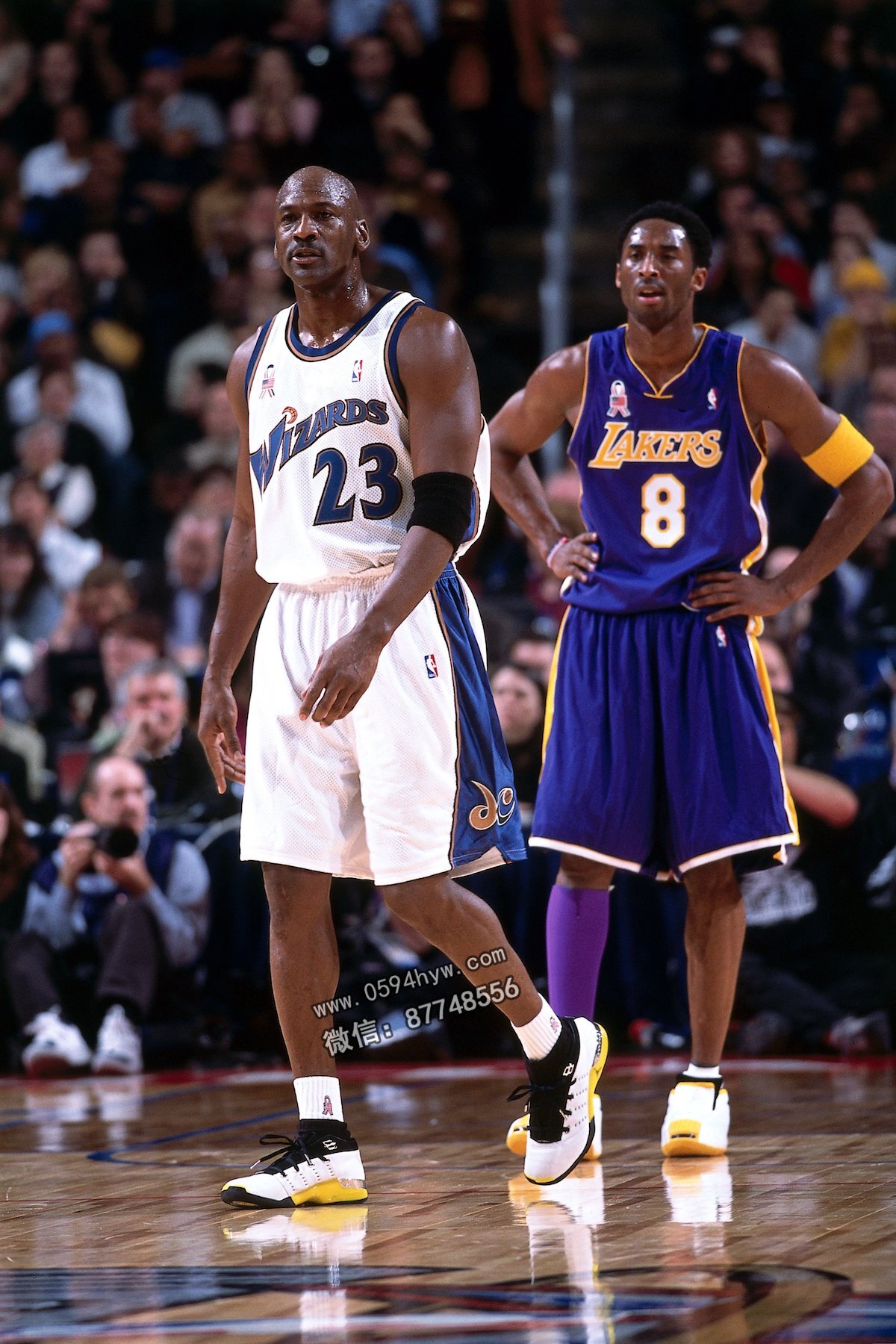 Michael-Jordan-Air-Jordan-17-Low-Lightning-2002-NBA-All-Star-Game