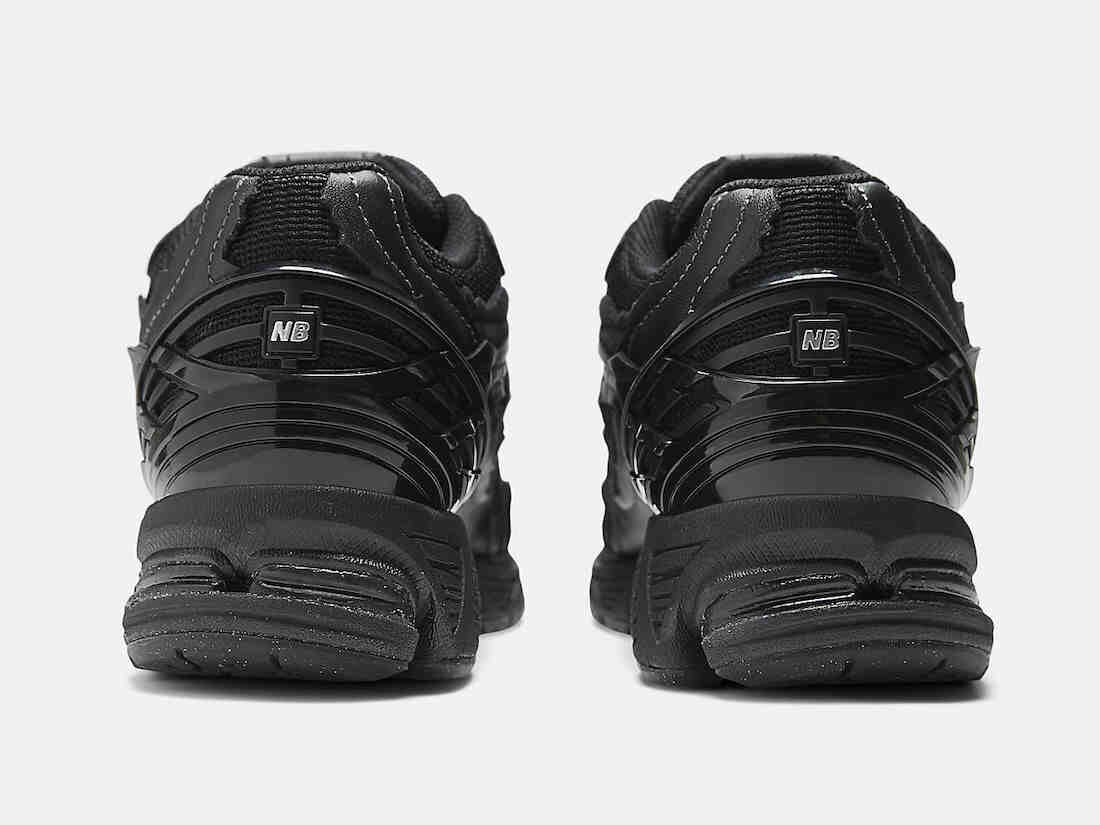 New Balance 1906R Protection Pack Black M1906DF