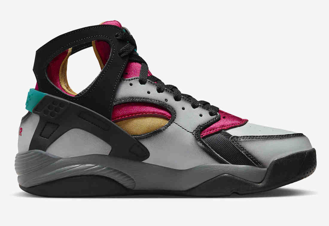 Nike Air Flight Huarache Airbrush FD0189-001