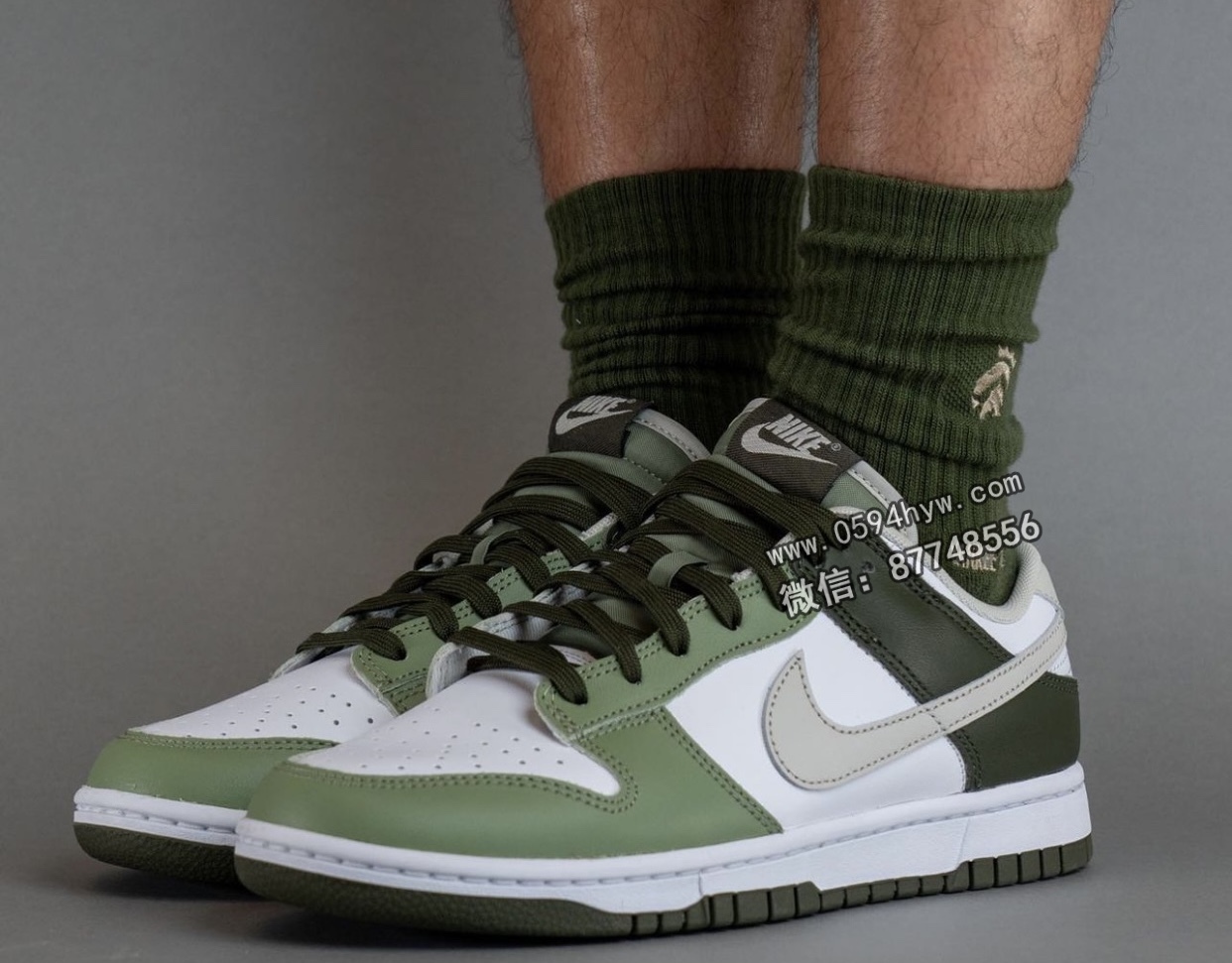 Nike-Dunk-Low-Oil-Green-Cargo-Khaki-FN6882-100-1