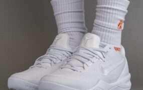 全新Nike Kobe 8 Protro “纯白三重奏”现身！实拍照首次曝光
