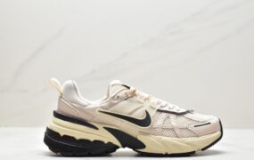 耐克 Nike V2K RUN 复古风潮 低帮 休闲运动跑步鞋 米白色 FD0736-101