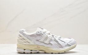 新百伦 New Balance NB 1906R 耐磨透气 低帮 运动跑步鞋 男款 白色 M1906DE