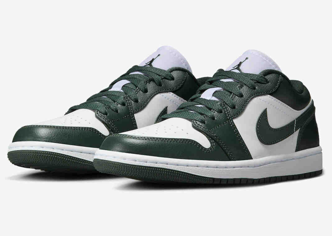 Air Jordan 1 Low “Galactic Jade” 的官方照片