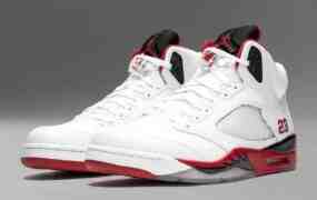 球鞋谈话：Air Jordan 5 “Fire Red” (Black Tongue)