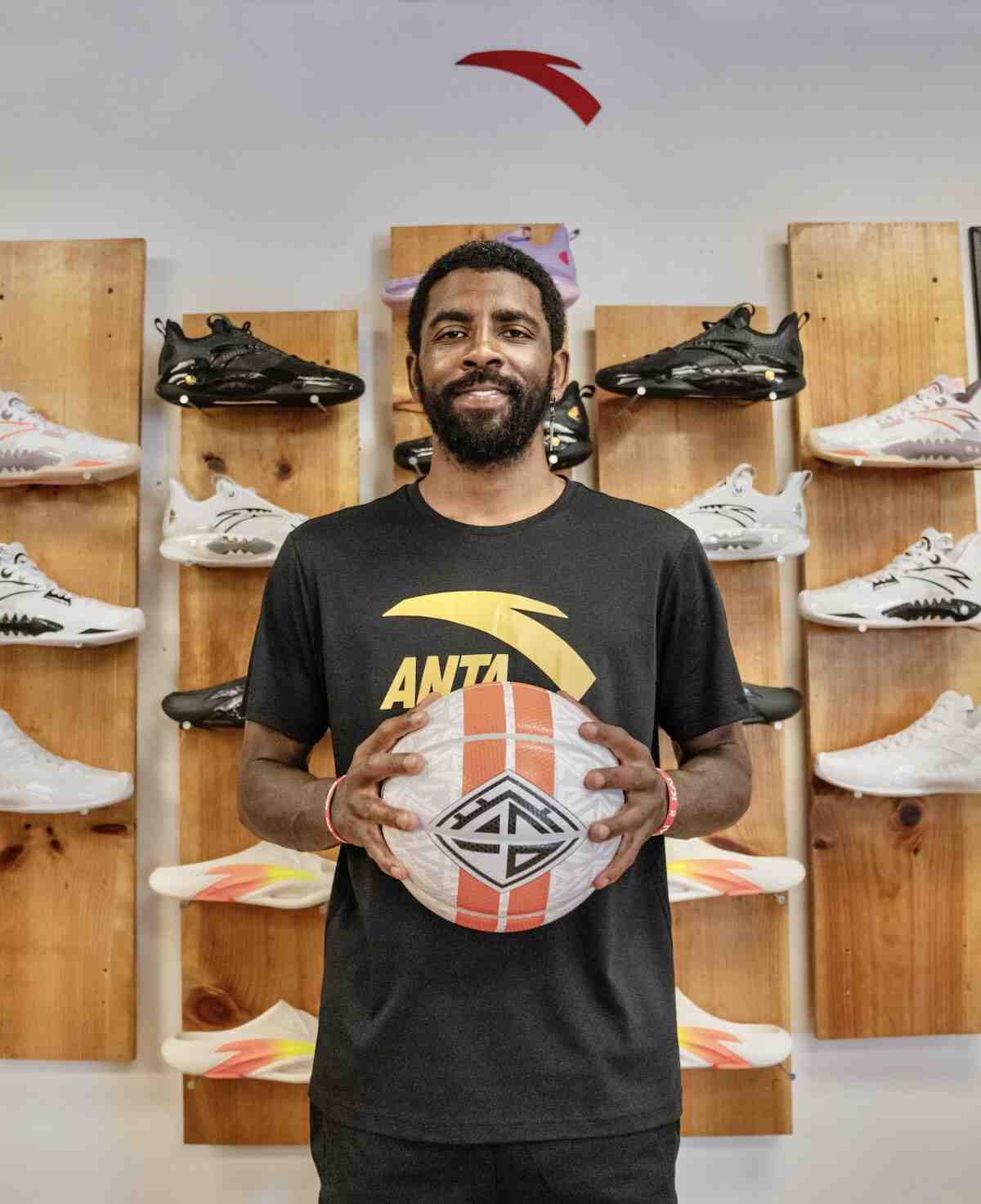 Kyrie Irving Signs With ANTA