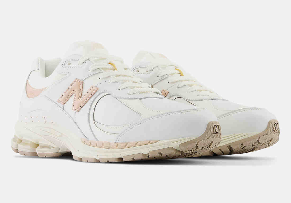 New Balance 2002R White Tan M2002RVF