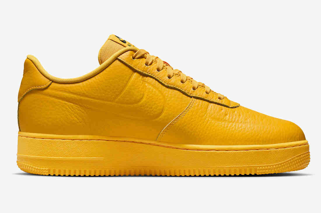 Nike Air Force 1 Low Waterproof University Gold FB8875-700