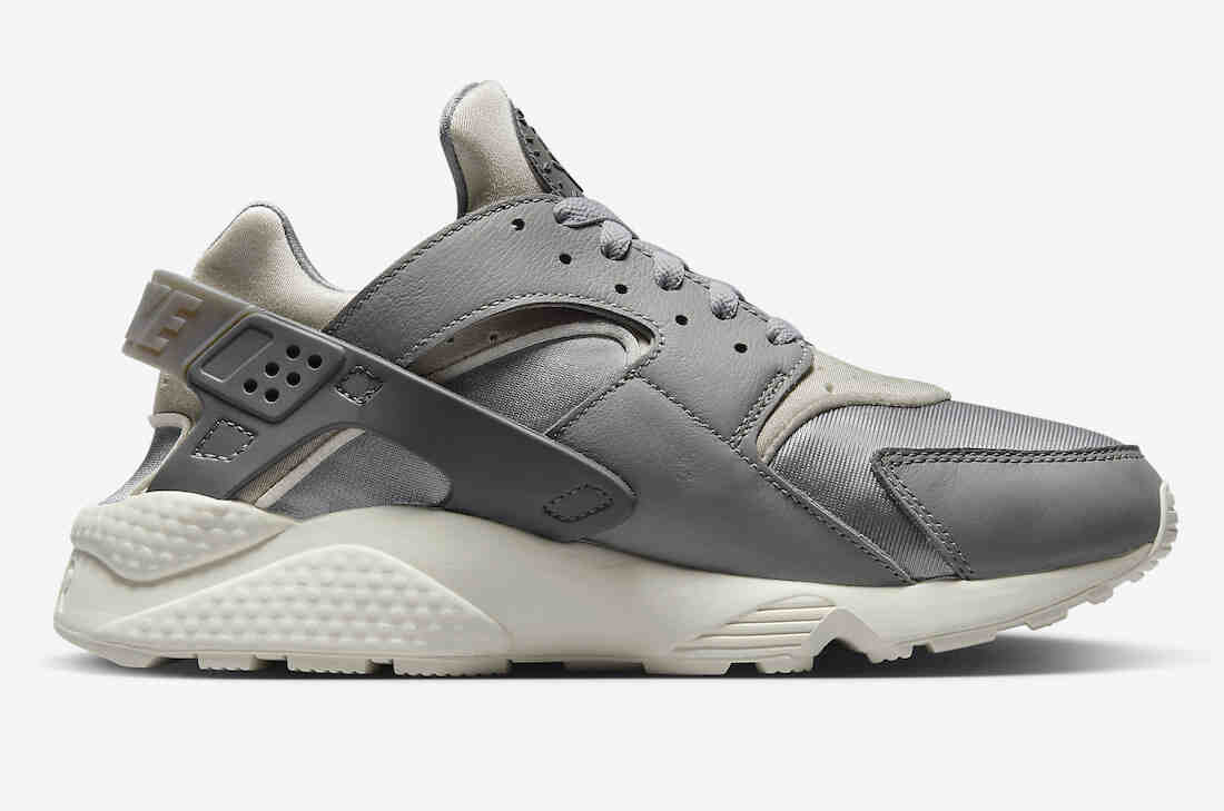 Nike Air Huarache Light Smoke Grey FB8988-001