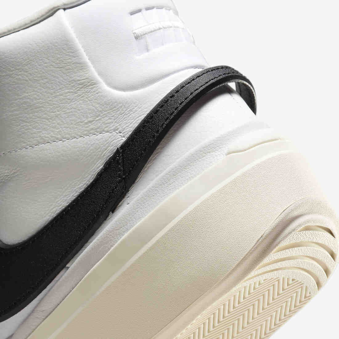 Nike Blazer Mid Phantom White Black DX5800-100