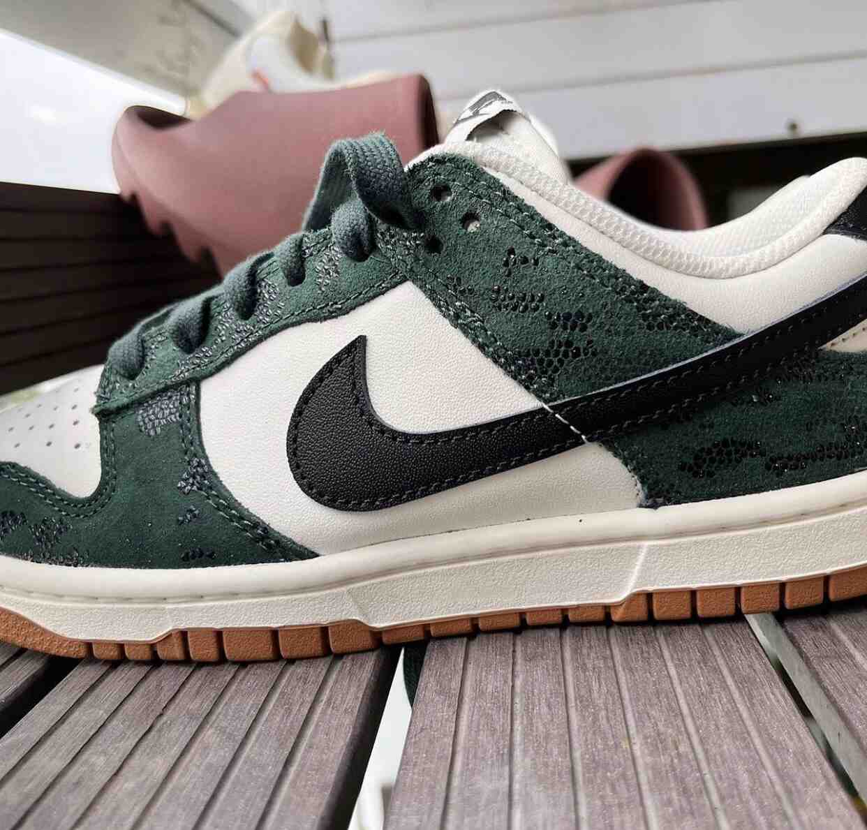 Nike Dunk Low Green Snake FQ8893-397 Release Date