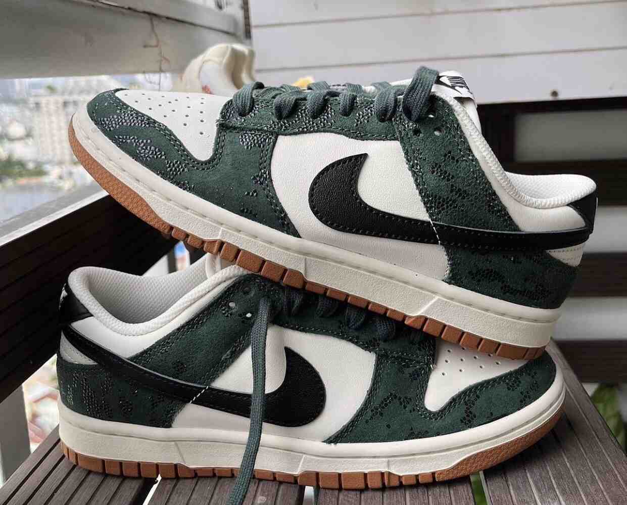 Nike Dunk Low Green Snake FQ8893-397