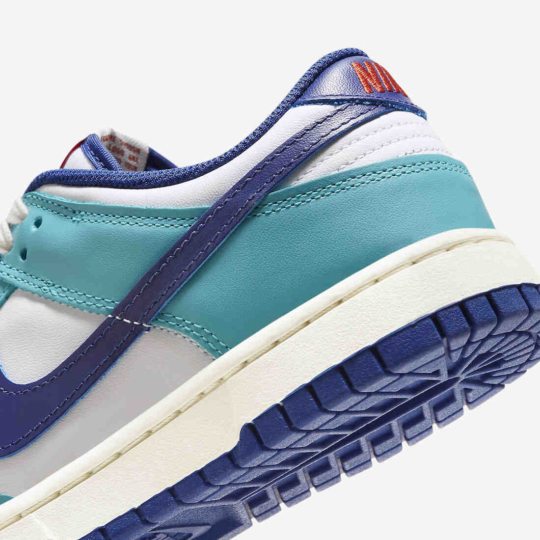 Nike Dunk Low Nebula Blue Dark Royal Mystic Red