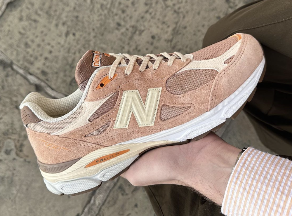 第一眼：Size?x New Balance 990v3