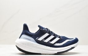 阿迪达斯 Adidas Ultraboost Light 防滑耐磨轻便 低帮 休闲运动跑步鞋 男女同款 蓝白 HP3343