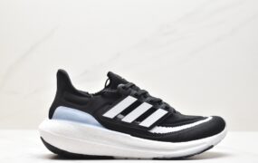 阿迪达斯 Adidas Ultraboost Light 防滑耐磨 低帮 休闲运动跑步鞋 男女同款 黑白 HQ6340