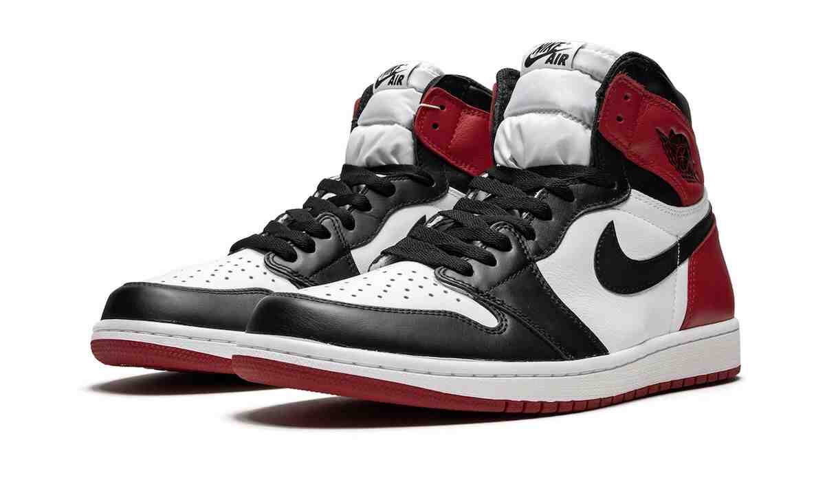 Community Poll, Bred, Black, Air Jordan 1 Bred Toe, Air Jordan 1 Black Toe, Air Jordan 1, Air Jordan - 更好的 Air Jordan 1："Black Toe "还是 "Bred Toe"