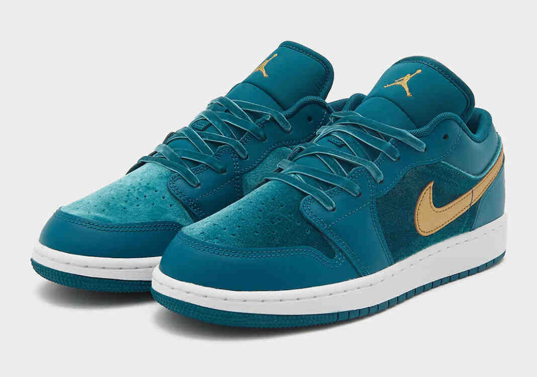 Air Jordan 1 Low GS Velvet “Geode Teal” for Holiday 2023