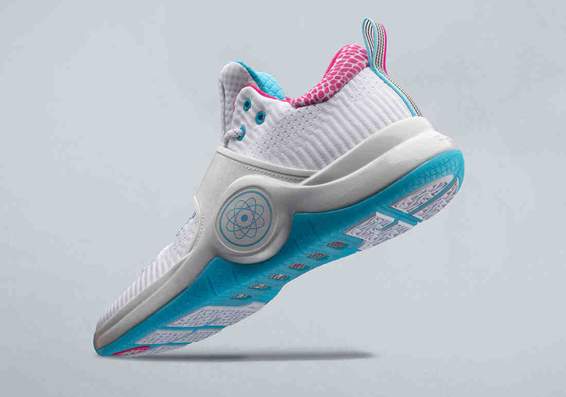 Li-Ning Way of Wade 6, Li-Ning - 李宁公司在德怀恩-韦德 2023 年中国巡演期间再发两款产品