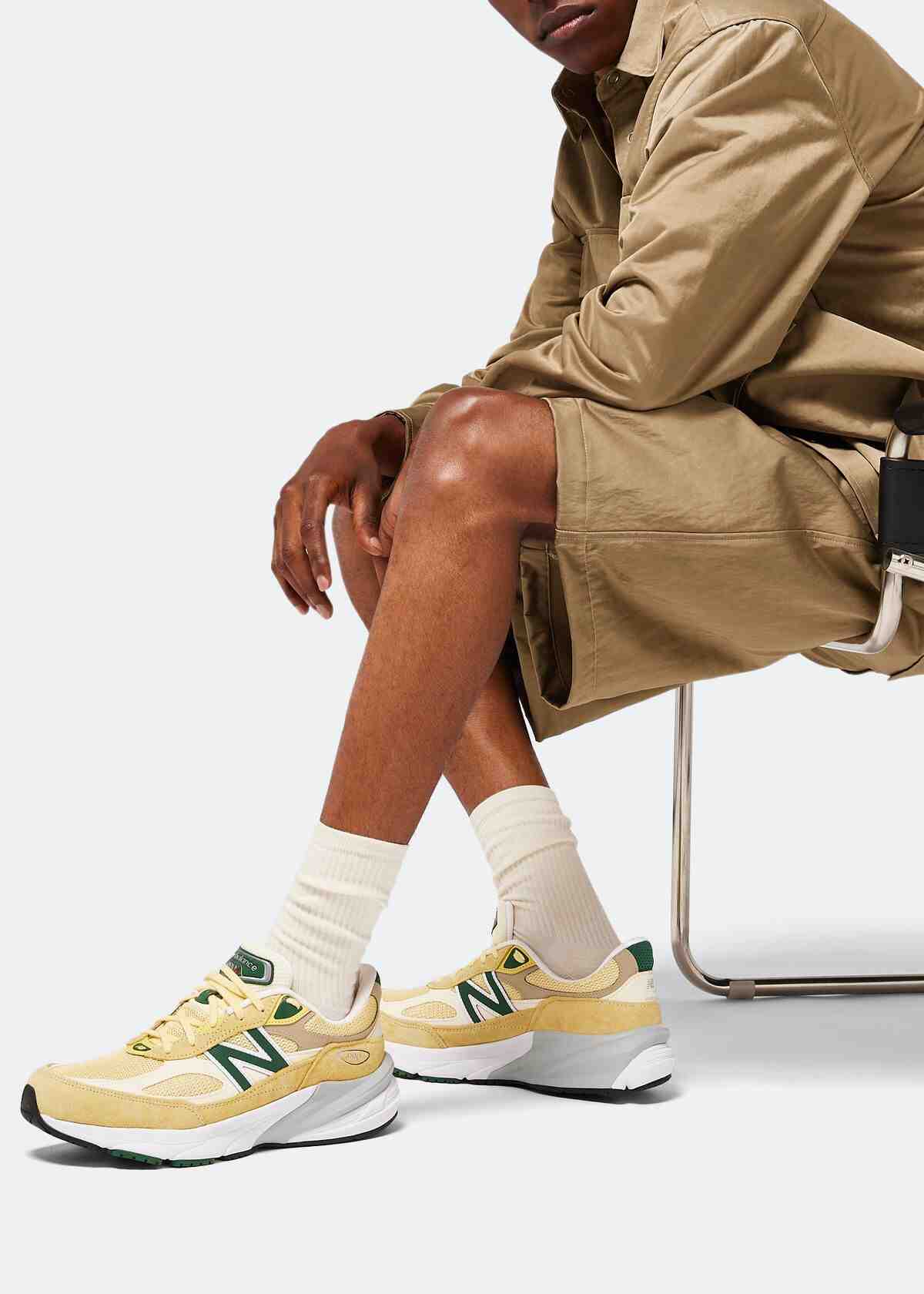 New Balance 990v6 Made in USA Pale Yellow U990TE6 with Forest Green accents New Balance 990v6 Made in USA Pale Yellow U990TE6 with Forest Green accents