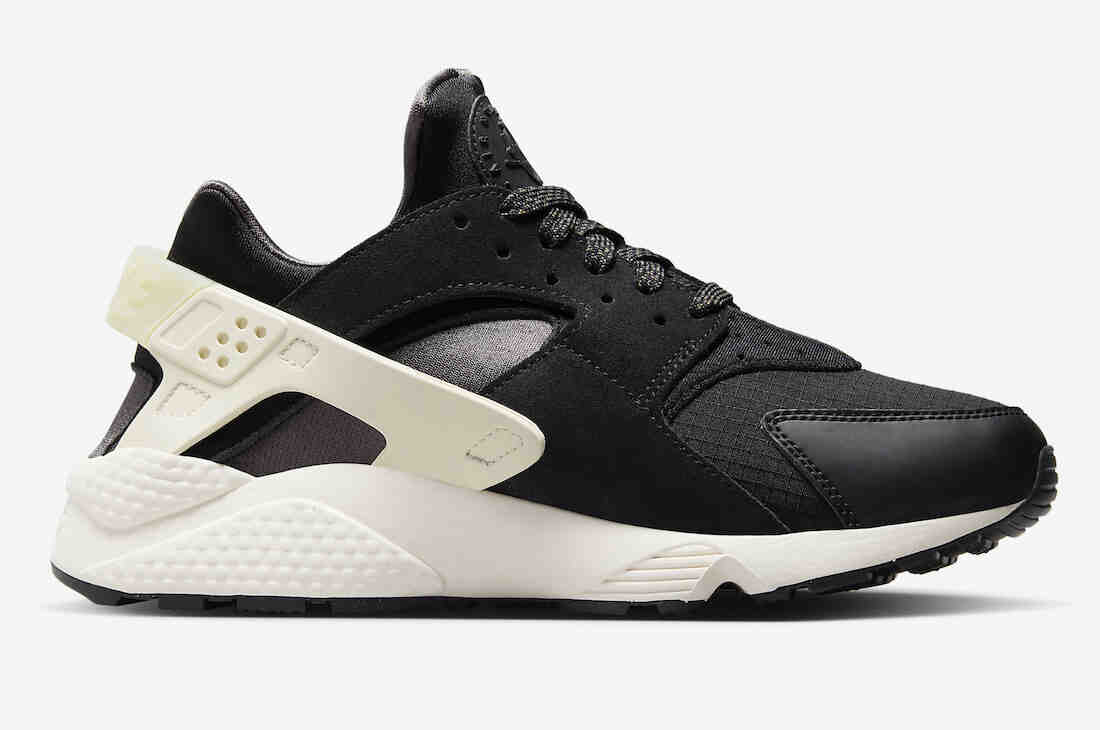 Anthracite and Black Nike Air Huarache