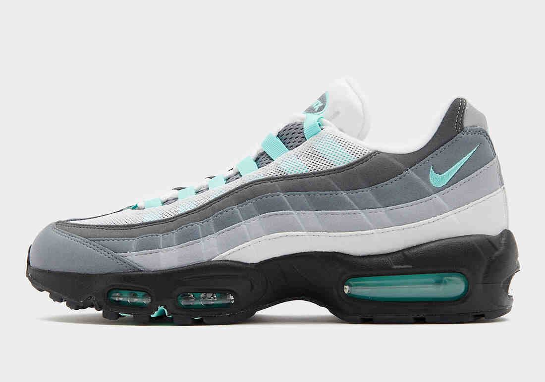 Nike Air Max 95 Hyper Turquoise Lateral Side