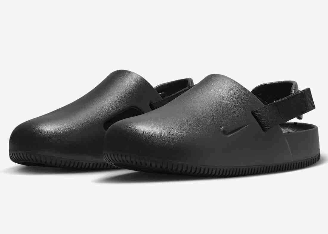 Black Nike Calm Mule