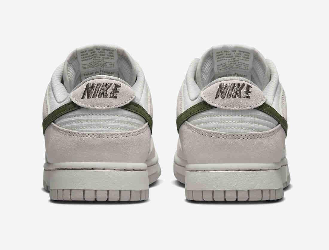 Nike Dunk Low Leaf Veins back heels