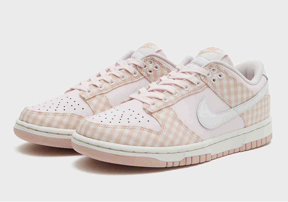 Nike Dunk Low Pink Gingham