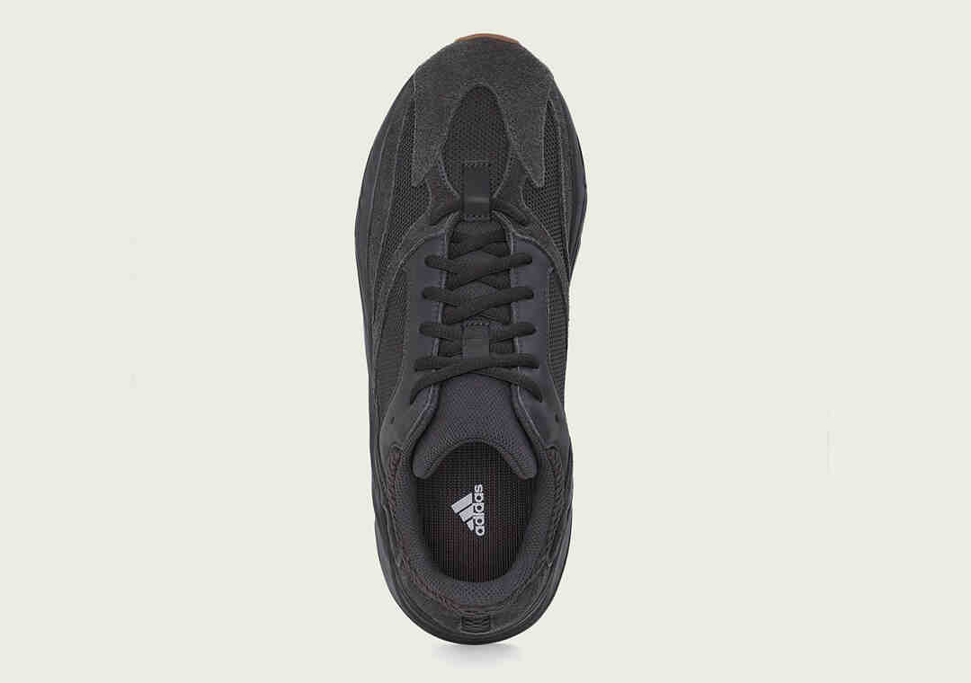 adidas Yeezy Boost 700 Utility Black 2023 FV5304