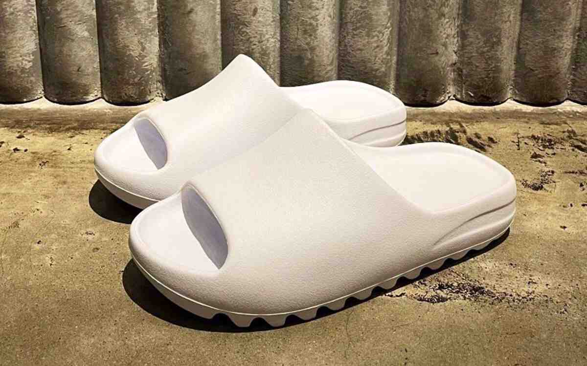 adidas Yeezy Slides White Salt Unreleased Colorway