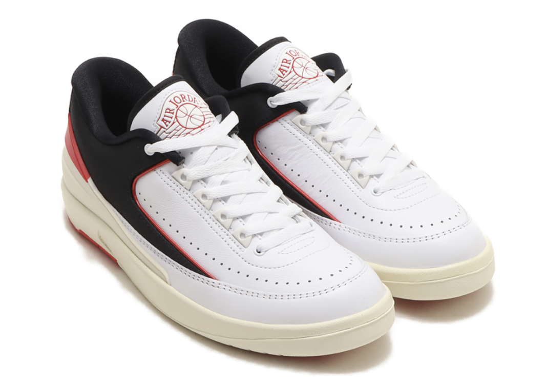 2023年10月发布的女士款Air Jordan 2低帮鞋“白色/大学红色-黑色”。