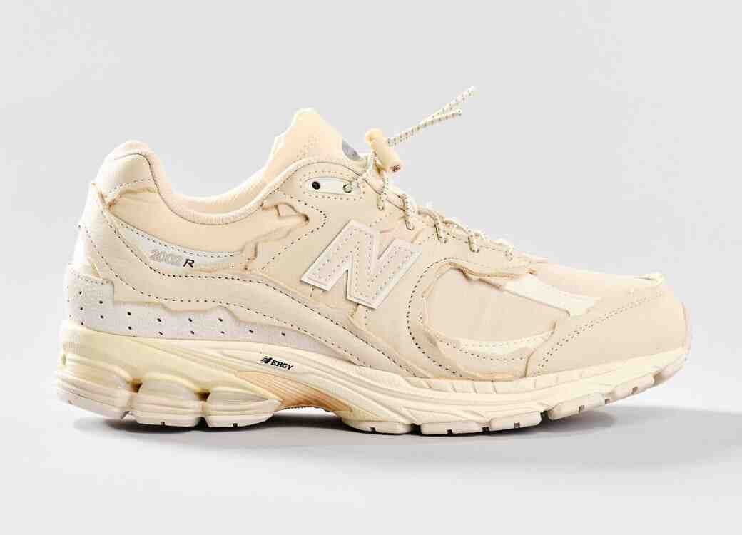 运动鞋, 跑鞋, 新百伦, New Balance 2002, New Balance, 2002R - 新百伦 2002R "保护套装 "9 月 21 日发布