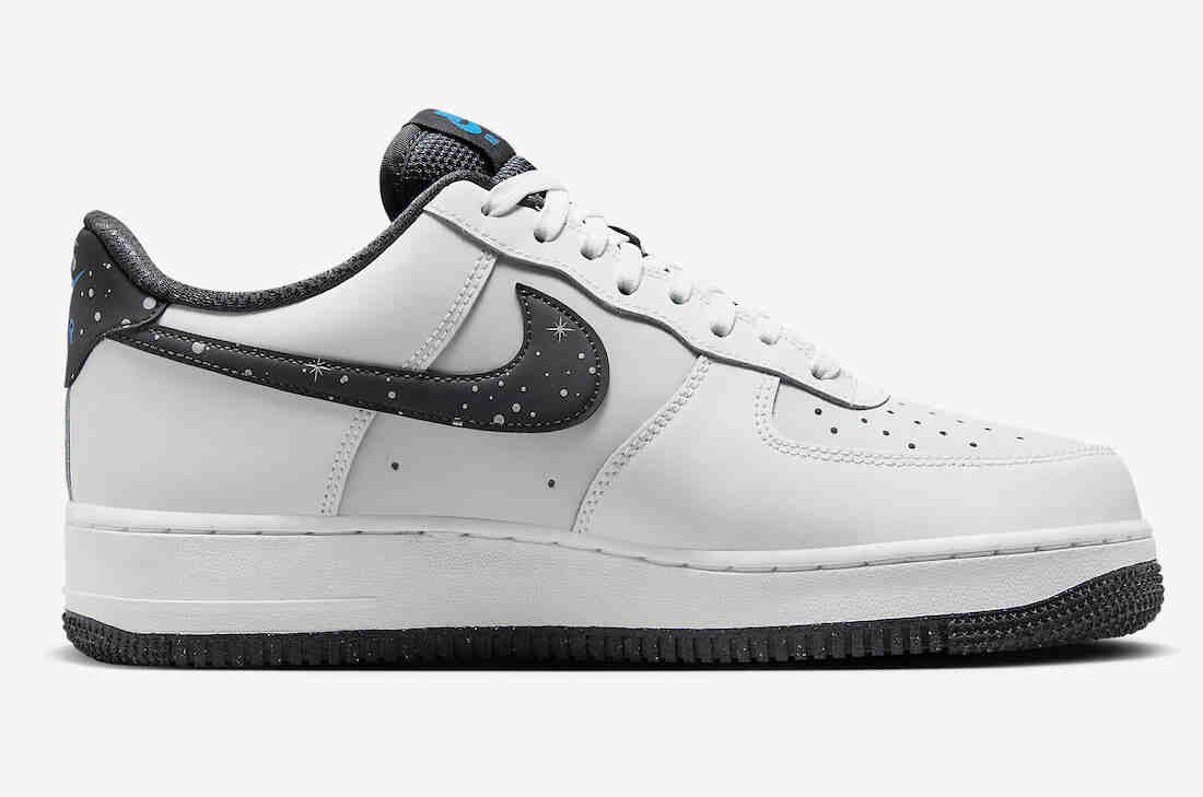 运动鞋, 耐克, Swoosh, Nike Air Force 1 Low, Nike Air Force 1, Nike Air, FORCE 1, Air Force 1 - 耐克 Air Force 1 低配版的夜空细节