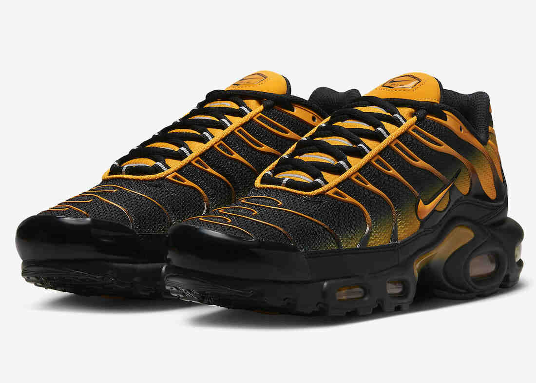 运动鞋, 耐克, Swoosh, Nike Air Max Plus, Nike Air Max, Nike Air, Air Max - 耐克 Air Max Plus 黑色和日晷色登场