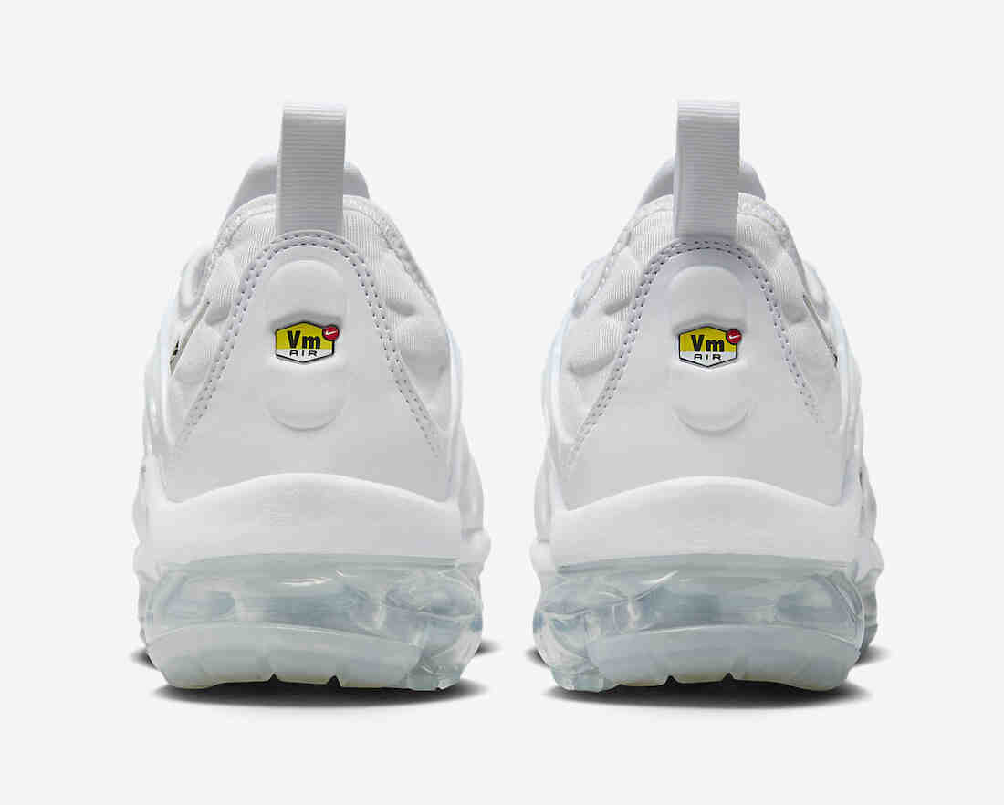 Vapormax, Nike Air VaporMax Plus, Nike Air VaporMax, Nike Air, NIKE, Air Vapormax Plus - Nike Air VaporMax Plus “White Chrome” 将于2023年冬季发布