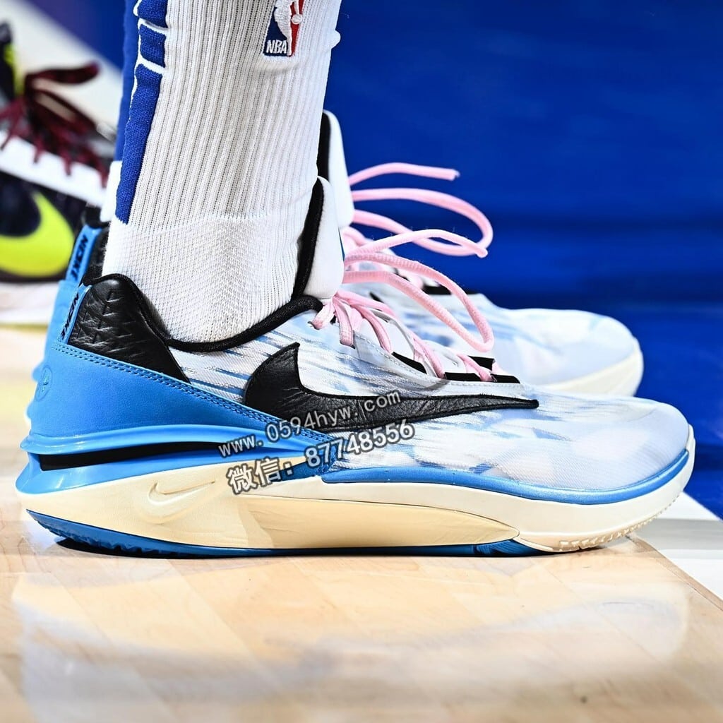 詹姆斯, 德罗赞, 库里, 东契奇, UA, NIKE, NBA战靴, Air Jordan - NBA球员上场战靴展示！利拉德首次出战雄鹿，这款鞋穿在他的脚下！